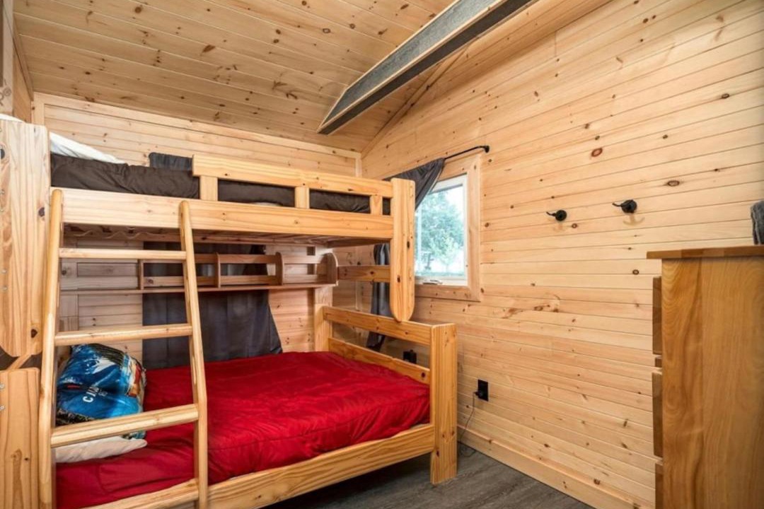 Photo of Bedroom in Greater Napanee