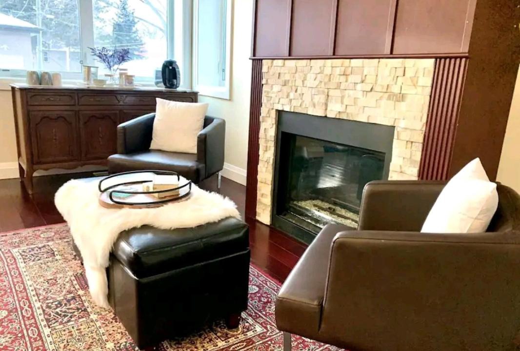 Photo of Livingroom in Northwest Edmonton