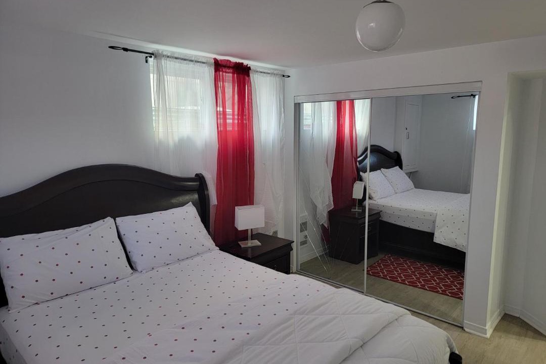 Photo of Bedroom in Aylmer