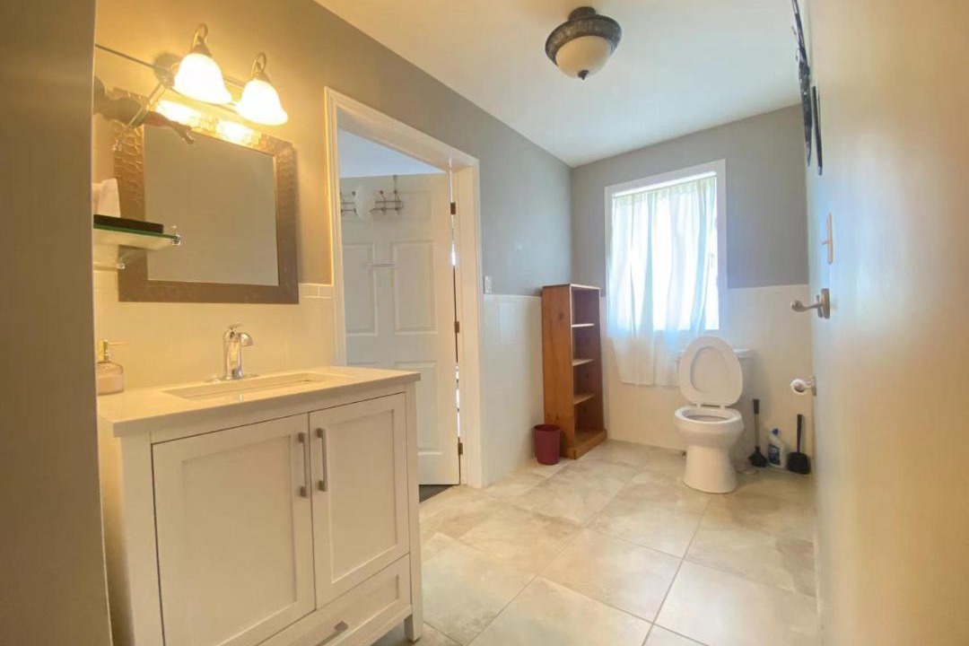 Photo of Bathroom in Niagara Falls