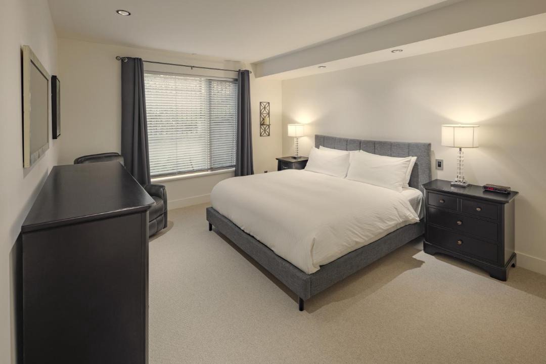 Photo of Bedroom in Brentwood Bay