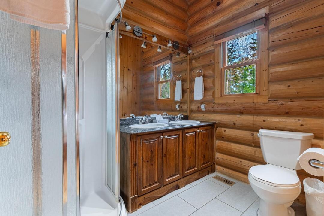 Photo of Bathroom in Fiddler Lake Resort
