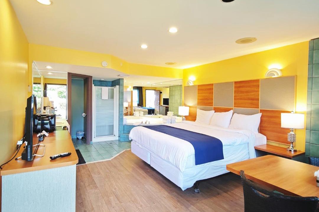 Photo of Bedroom in Saint-Sauveur