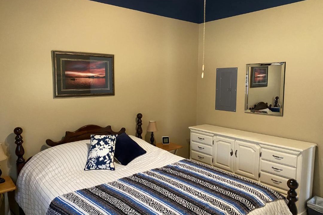 Photo of Bedroom in Okanagan-Similkameen