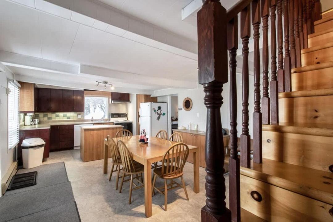 Photo of Kitchen in Petite-Riviere-Saint-Francois
