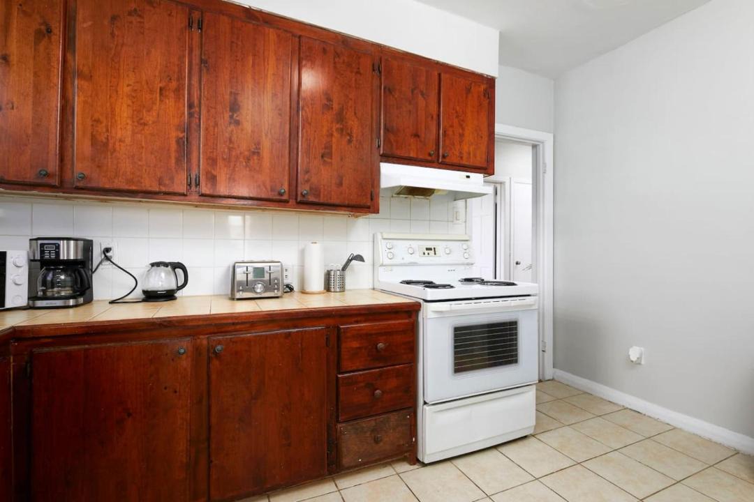 Photo of Kitchen in Cote-Des-Neiges—Notre-Dame-De-Grace