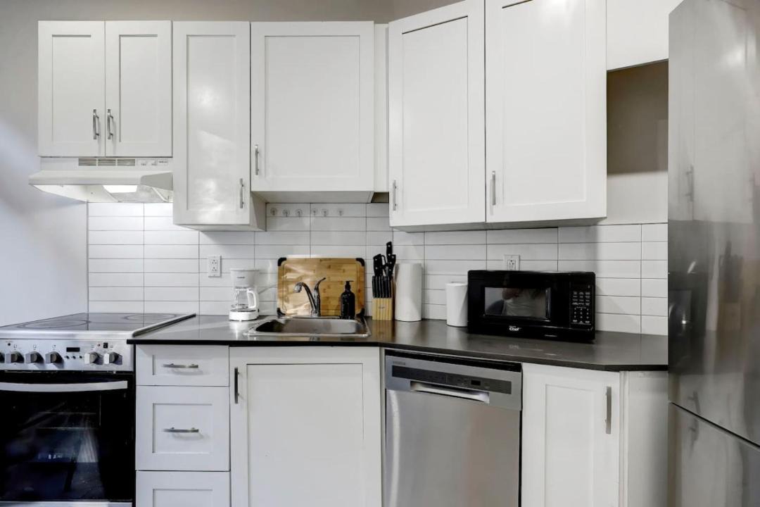 Photo of Kitchen in Cote-Des-Neiges—Notre-Dame-De-Grace