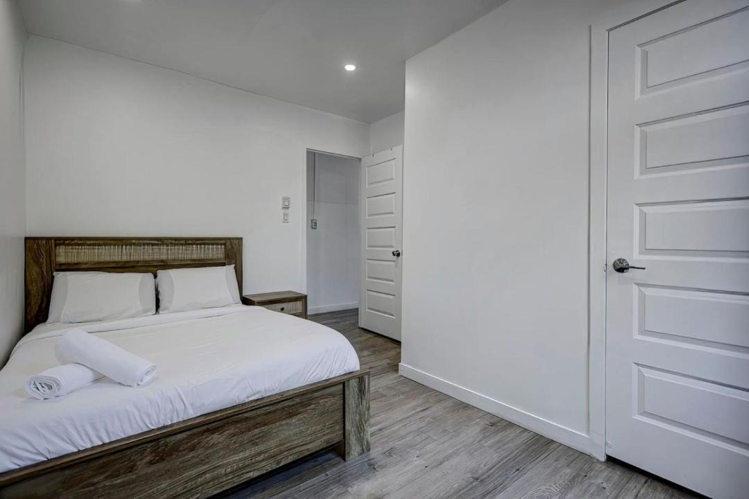 Photo of Bedroom in Cote-Des-Neiges—Notre-Dame-De-Grace