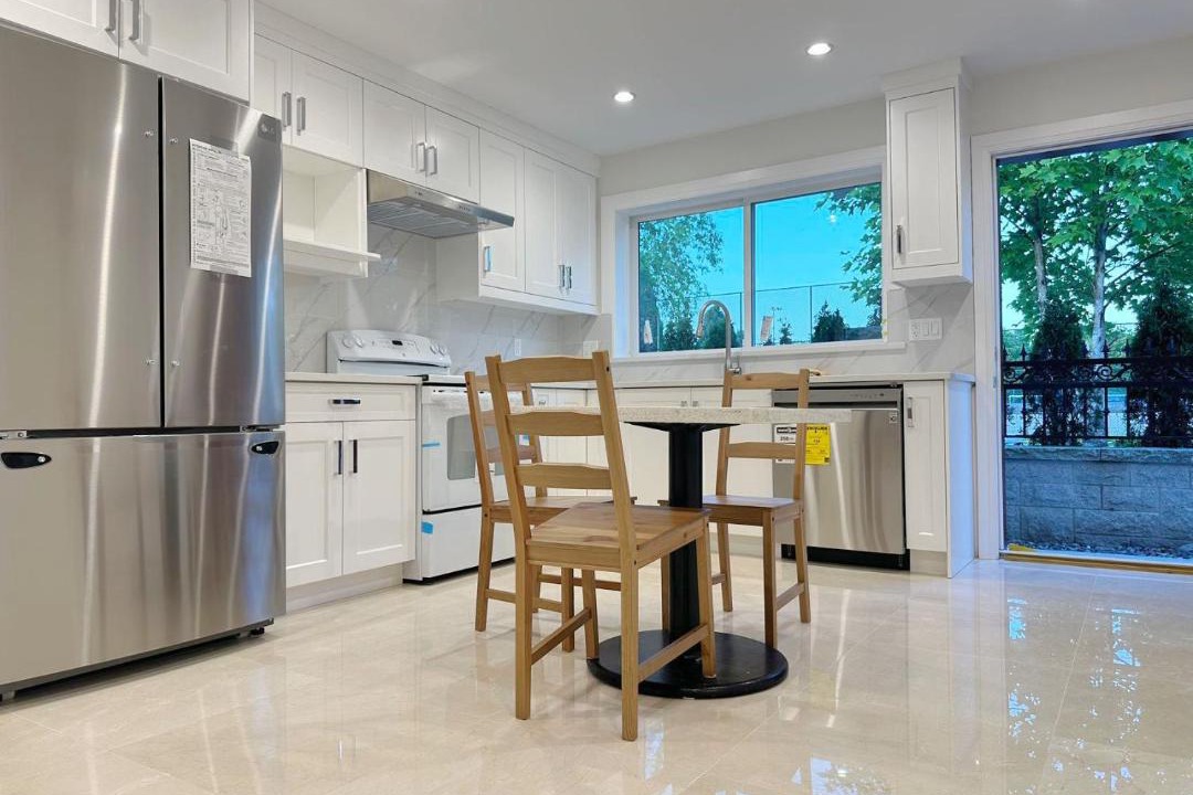 Photo of Kitchen in Arbutus Ridge