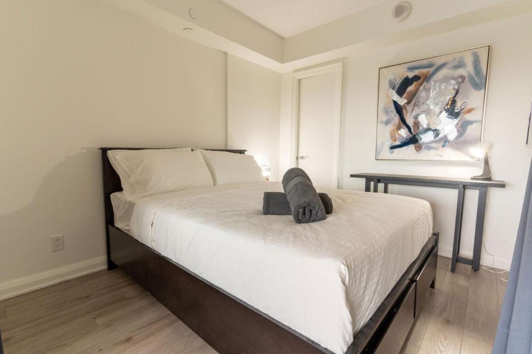 Photo of Bedroom in Bloor-Yorkville
