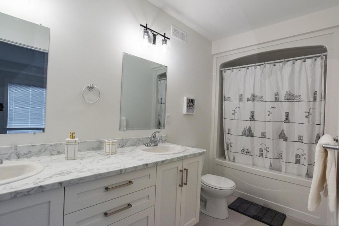 Photo of Bathroom in Riverview