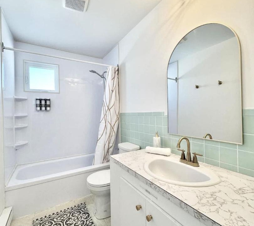 Photo of Bathroom in Ste. Foy
