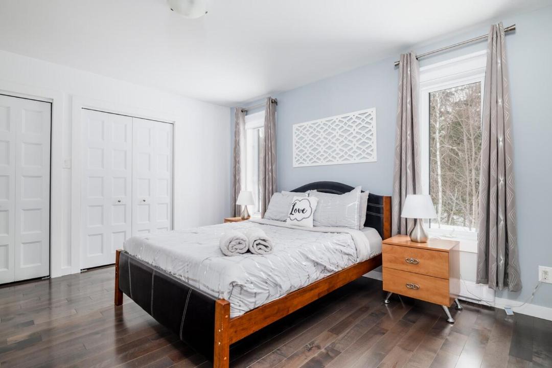 Photo of Bedroom in Entrelacs