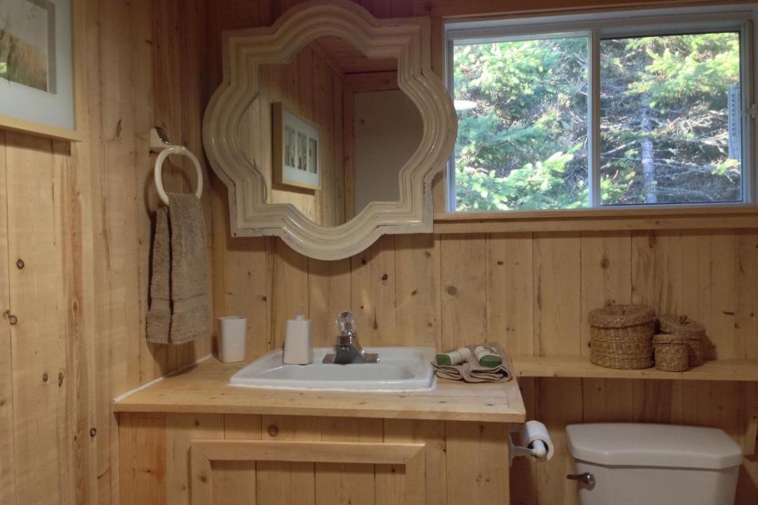 Photo of Bathroom in Baie Johan Beetz