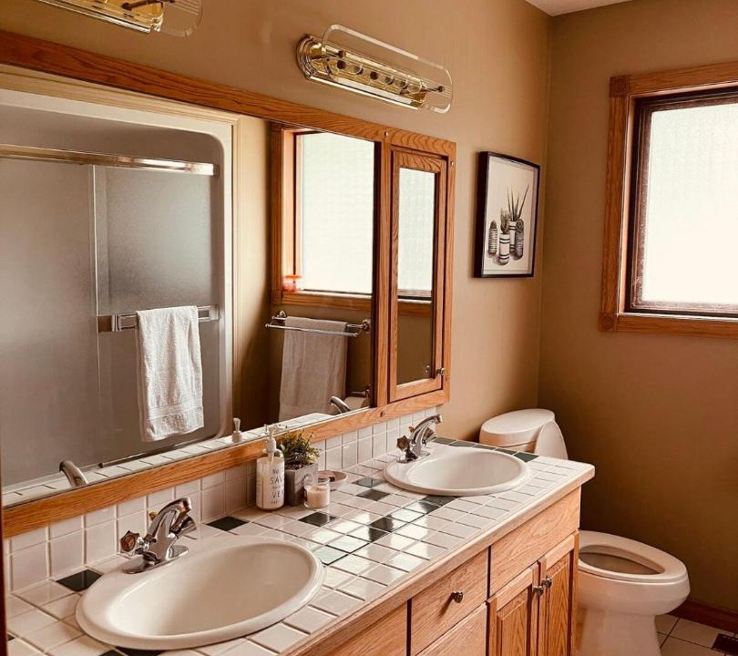 Photo of Bathroom in Sicamous