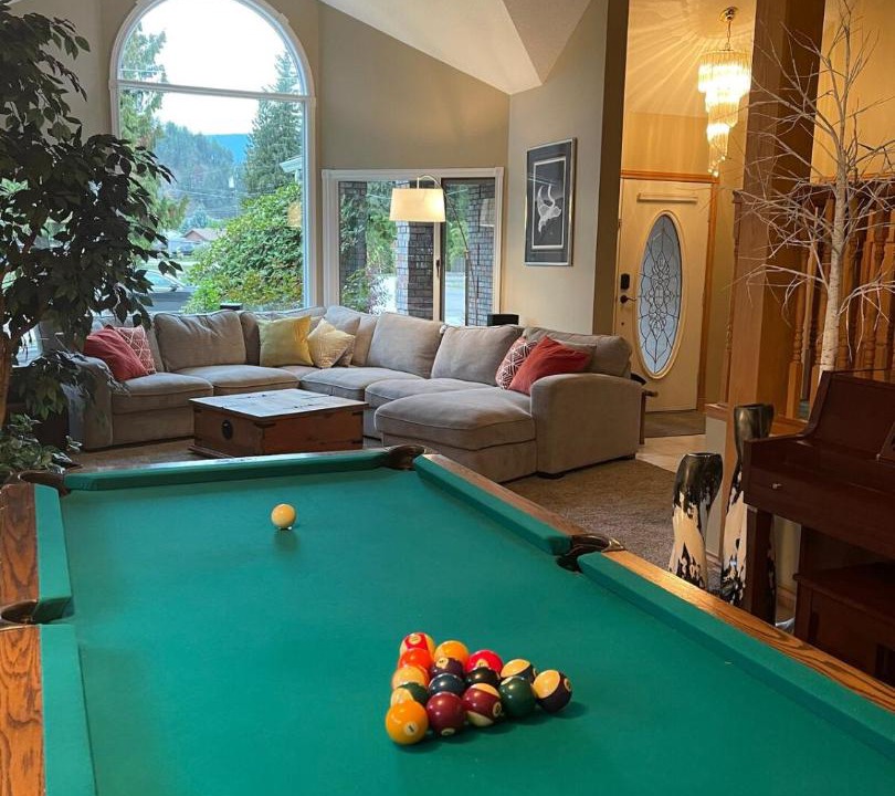 Photo of Livingroom in Sicamous