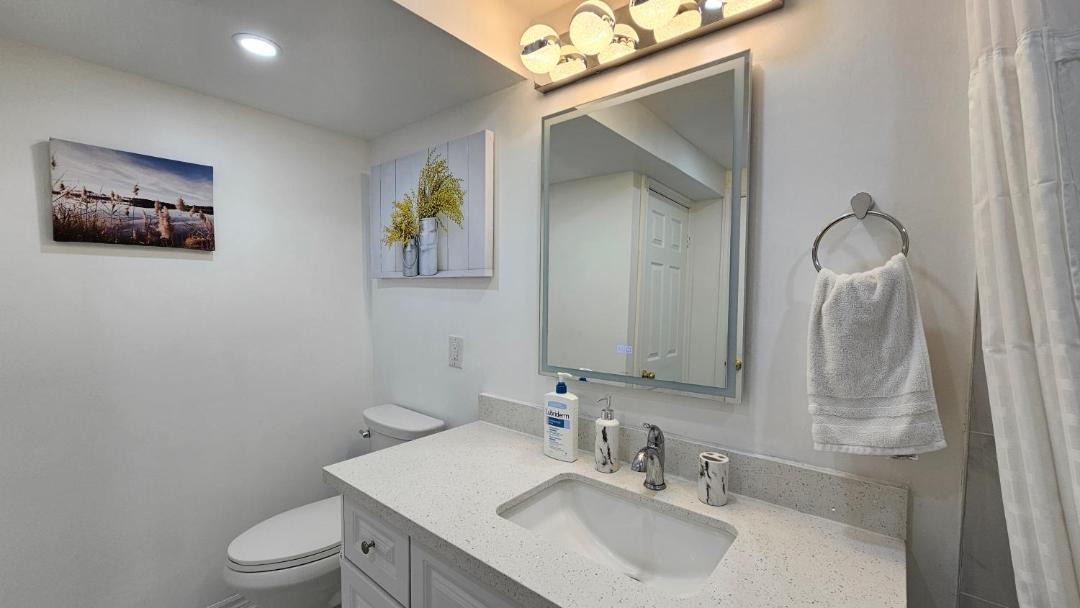 Photo of Bathroom in Alcona