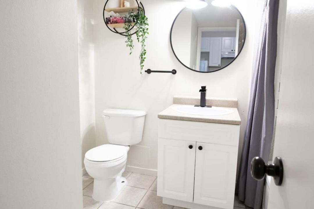 Photo of Bathroom in Harrison Hot Springs