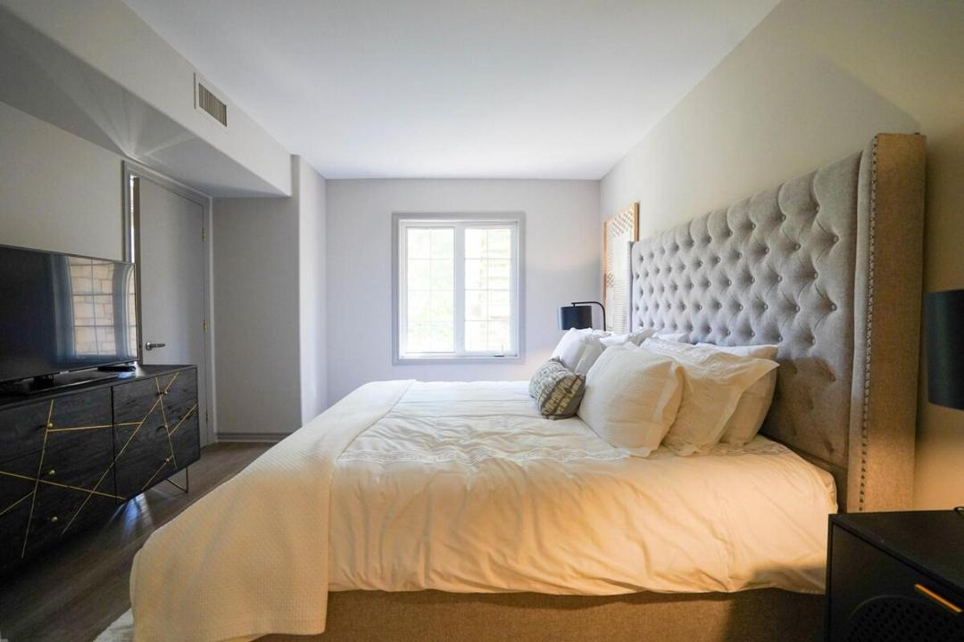 Photo of Bedroom in Oro-Medonte