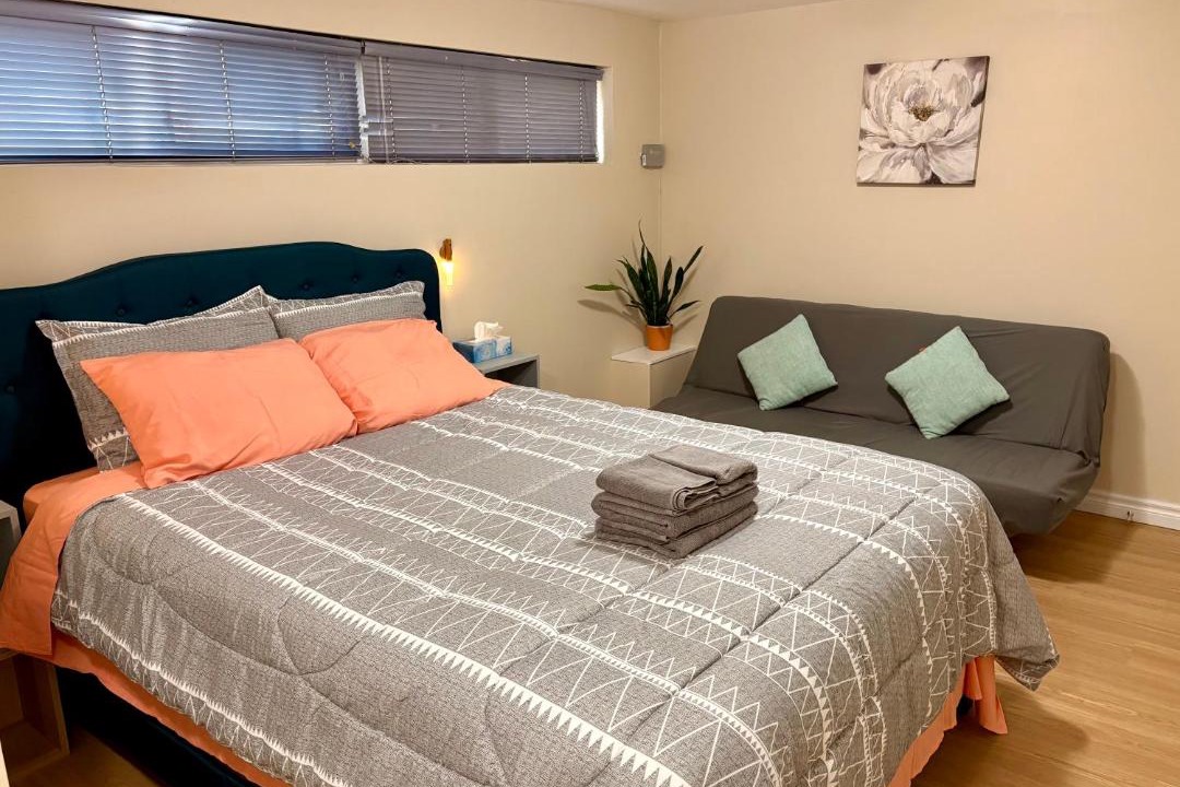 Photo of Bedroom in Bathurst Manor