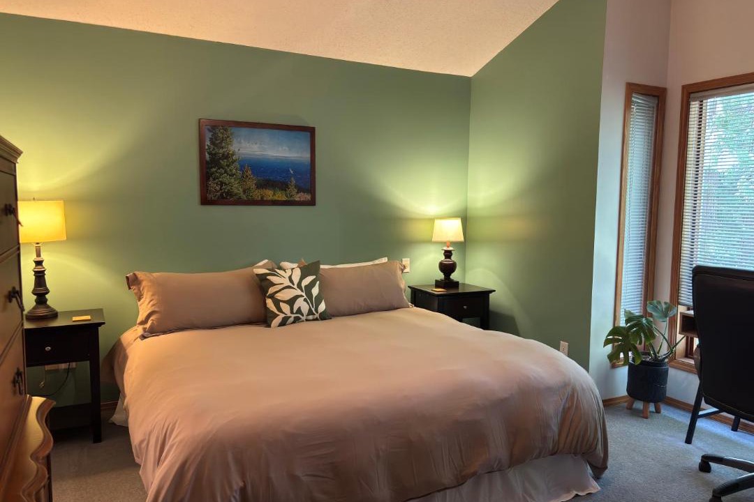 Photo of Bedroom in Mill Bay