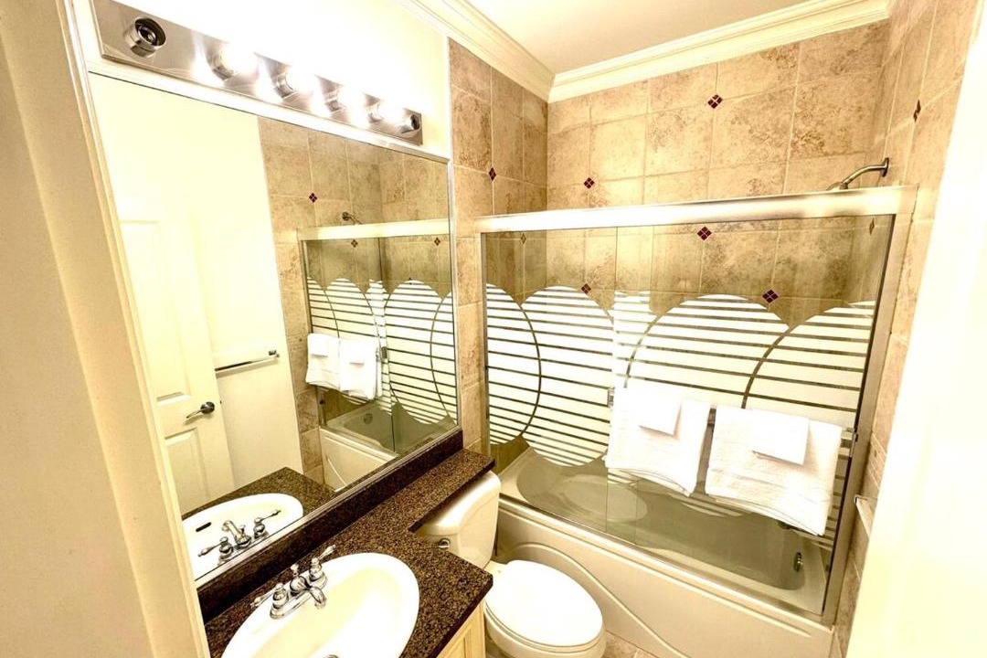 Photo of Bathroom in Arbutus Ridge