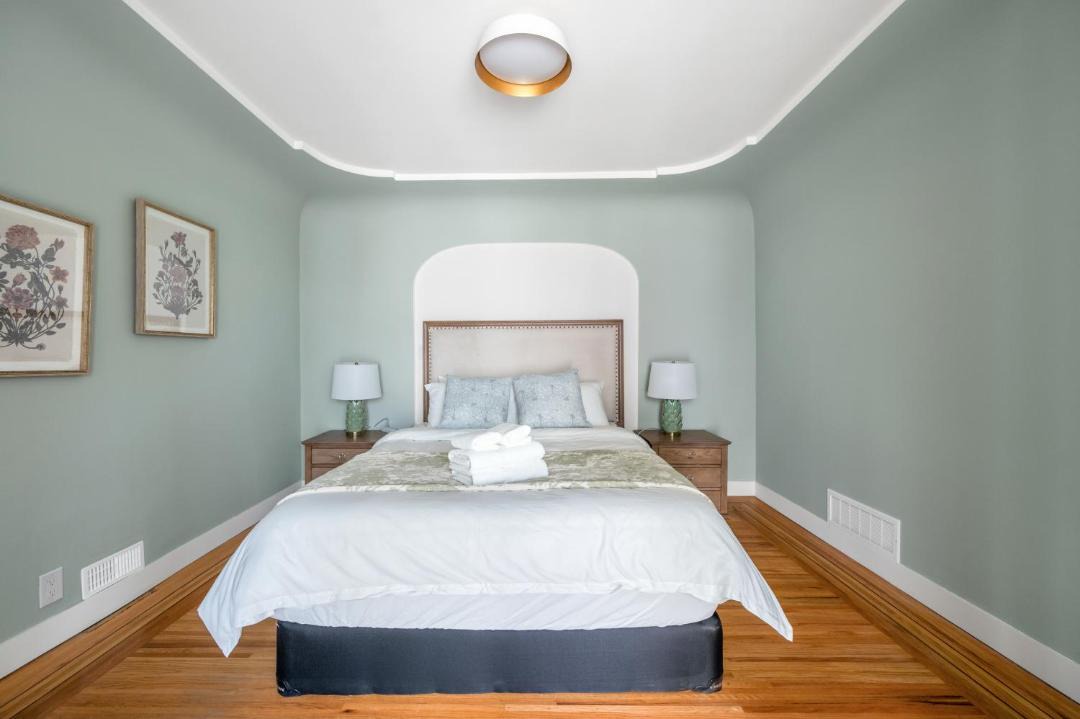 Photo of Bedroom in Dunbar