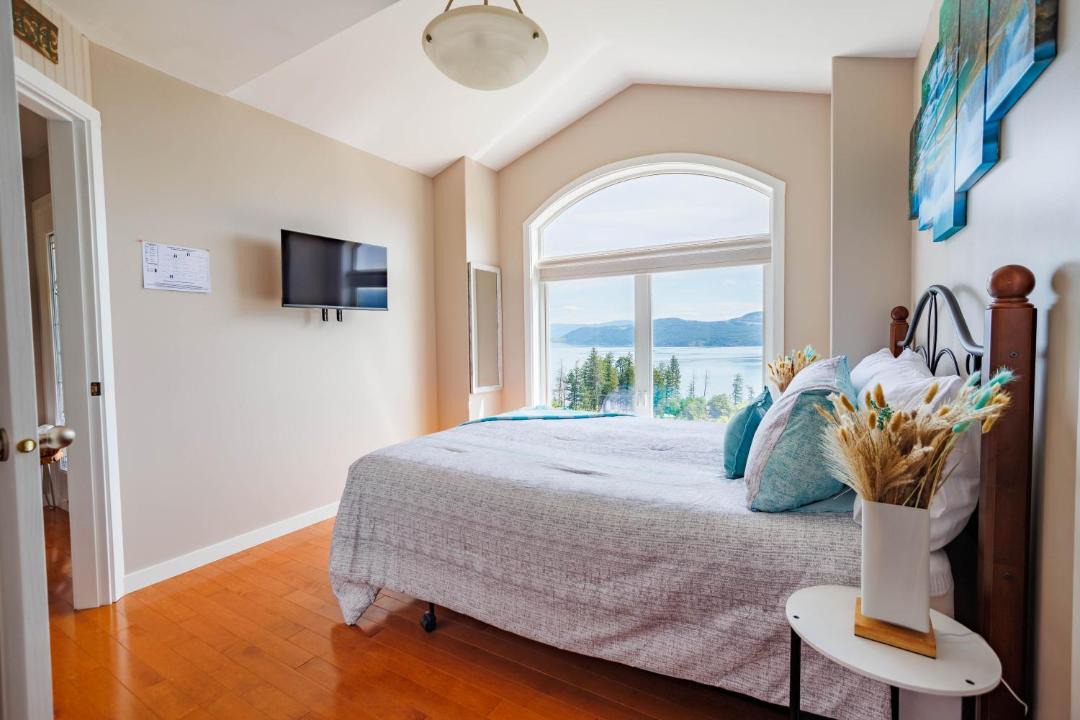 Photo of Bedroom in Central Okanagan