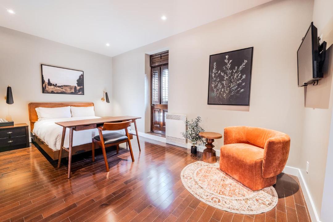Photo of Bedroom in Latin Quarter