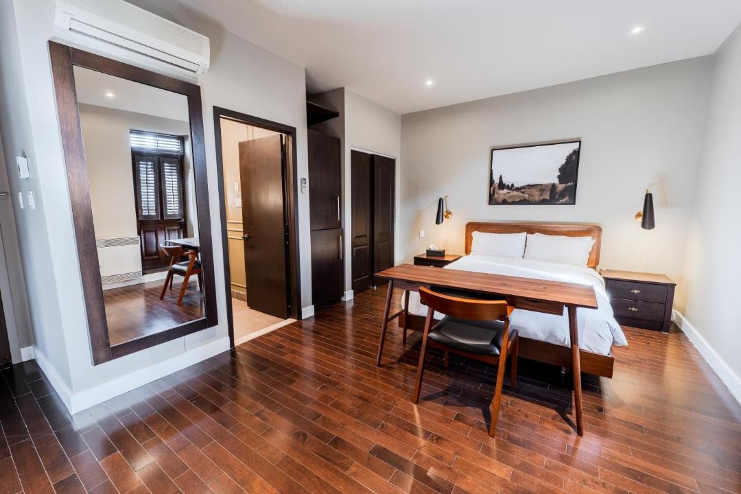 Photo of Bedroom in Latin Quarter