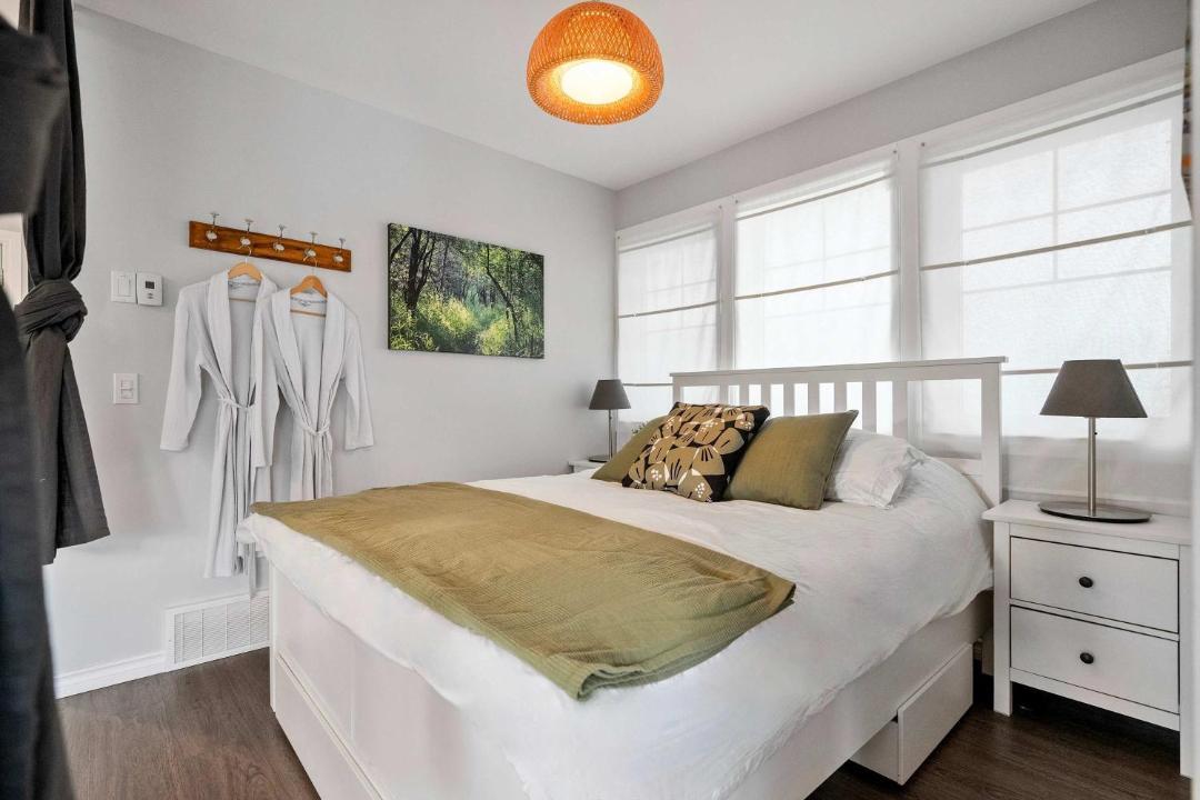 Photo of Bedroom in Okotoks