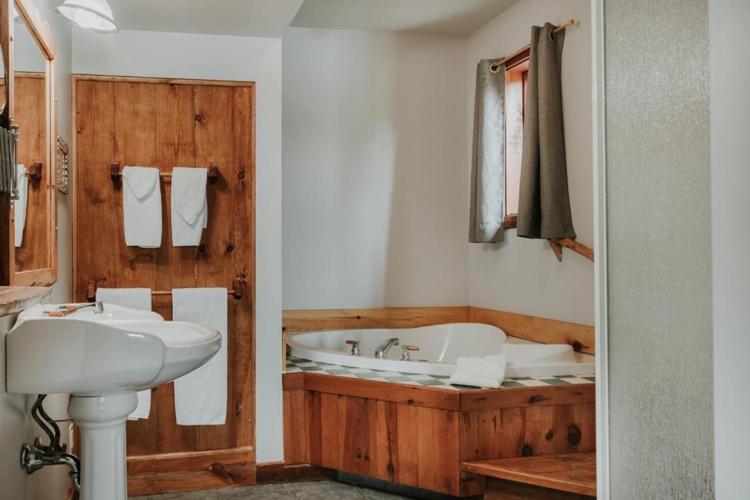 Photo of Bathroom in Saint-Faustin-Lac-Carre