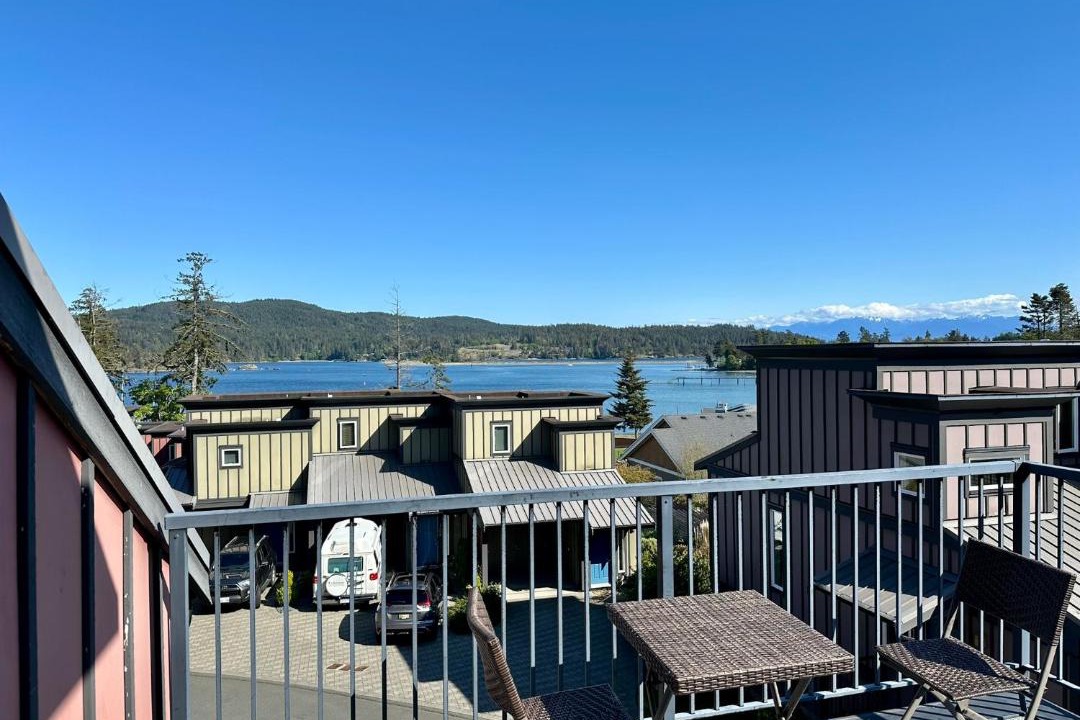 Photo of Patio Balcony in Sooke