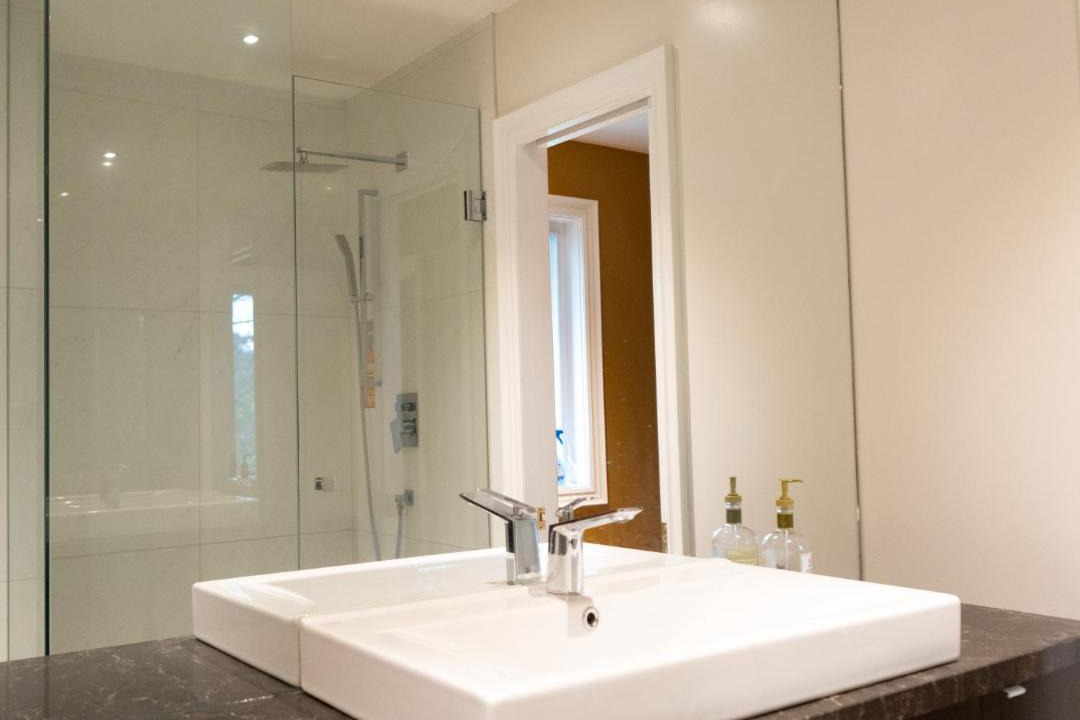 Photo of Bathroom in Glencairn