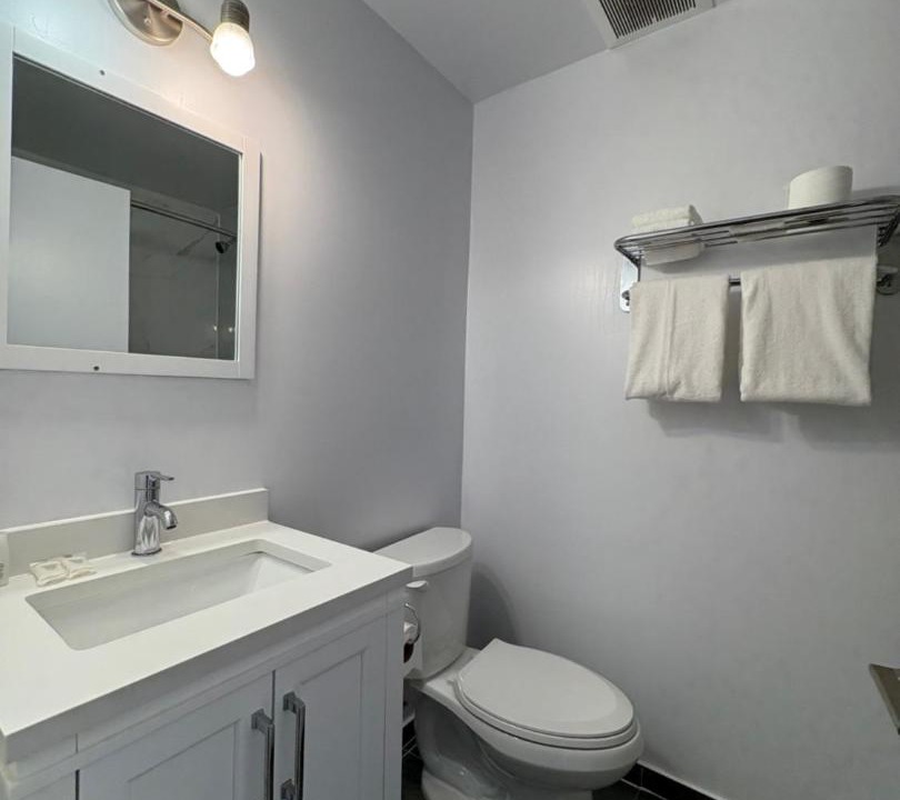 Photo of Bathroom in Historic Powell River Townsite