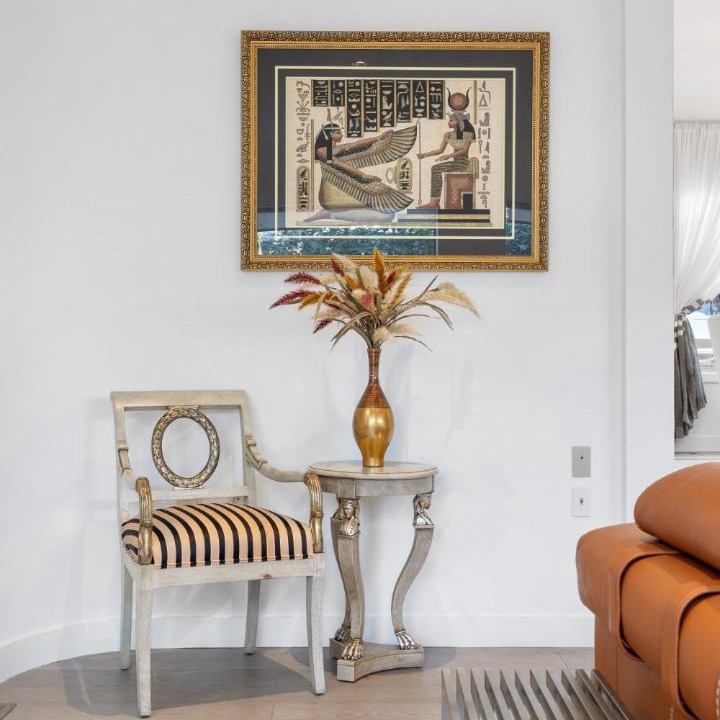Photo of Livingroom in Shaughnessy
