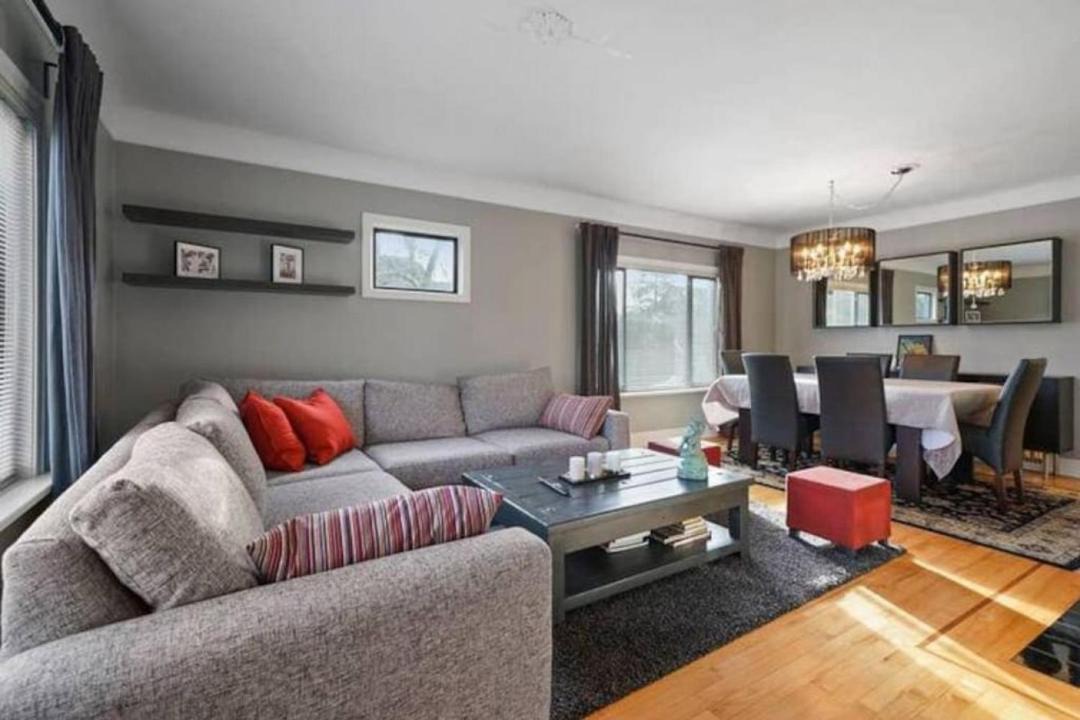 Photo of Livingroom in Kitsilano