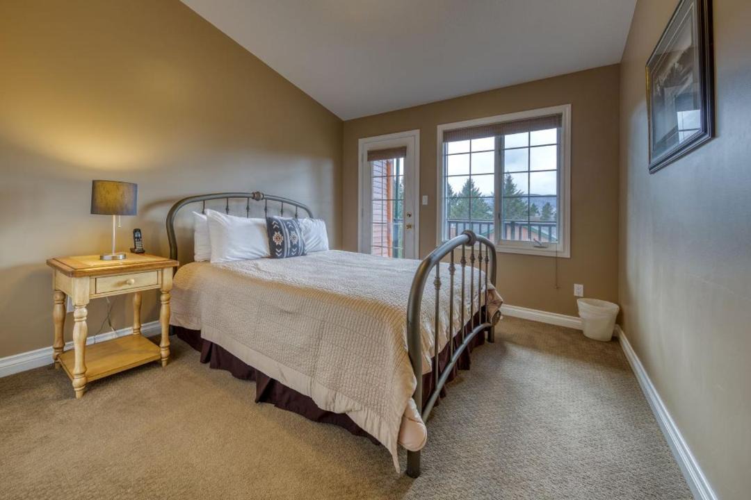 Photo of Bedroom in East Kootenay