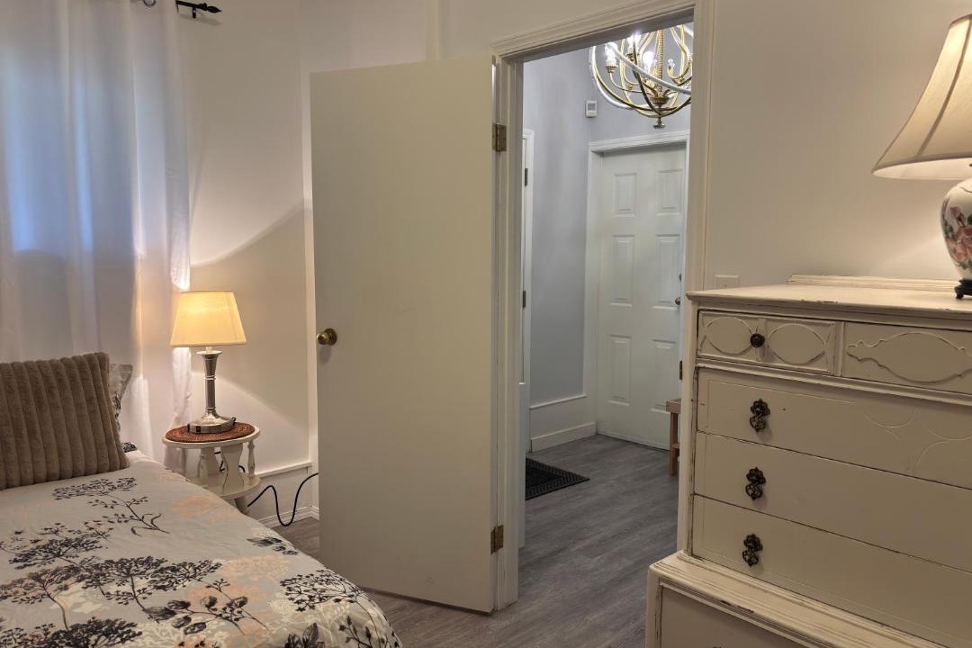 Photo of Bedroom in Mill Bay