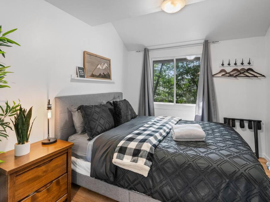 Photo of Bedroom in Sainte-Lucie-des-Laurentides