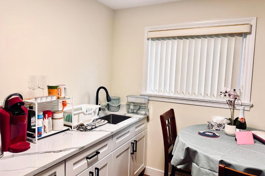 Photo of Kitchen in Renfrew-Collingwood