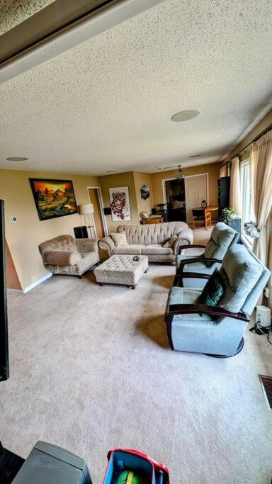 Photo of Livingroom in West Kelowna Estates