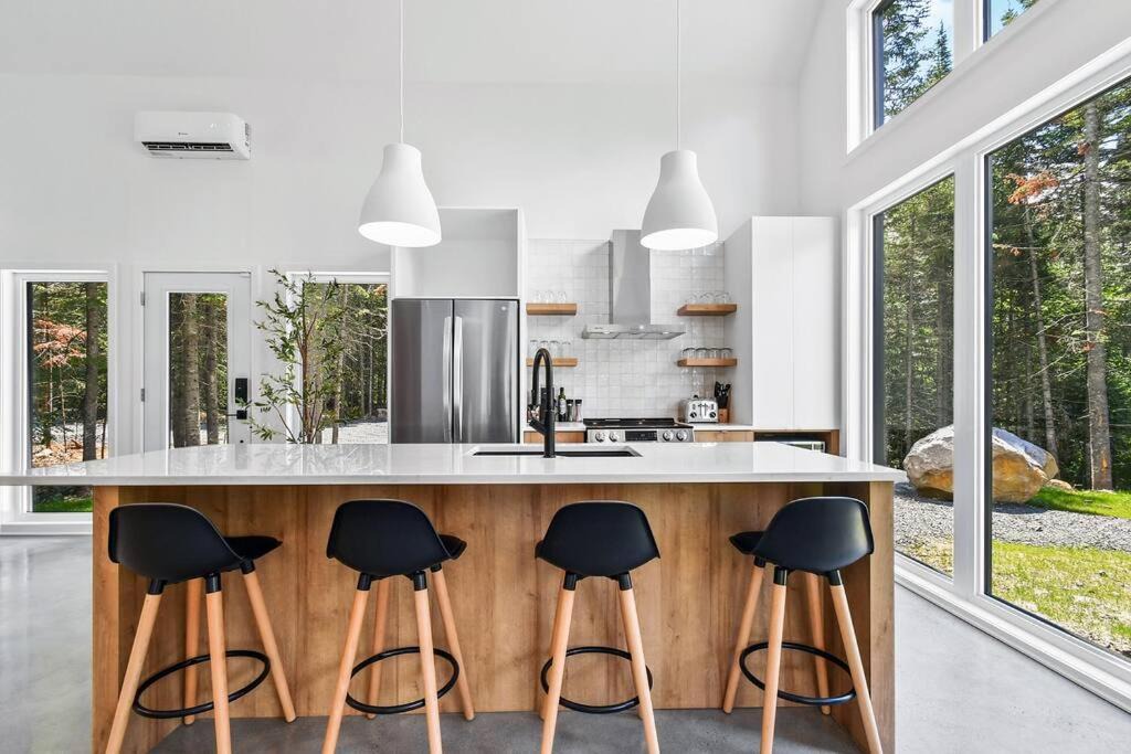 Photo of Kitchen in Lac-Swell