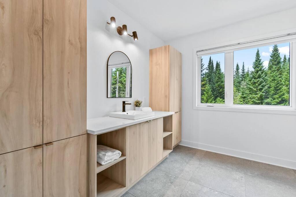 Photo of Bathroom in Lac-Swell