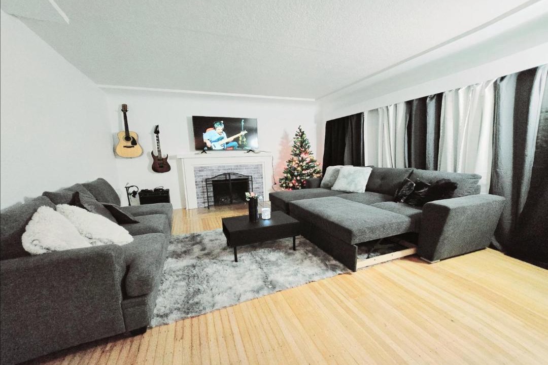Photo of Livingroom in Burnaby