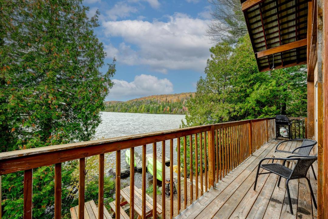 Photo of Patio Balcony in Sainte-Lucie-des-Laurentides