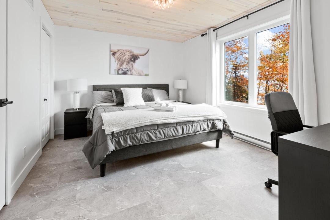 Photo of Bedroom in Petite-Riviere-Saint-Francois