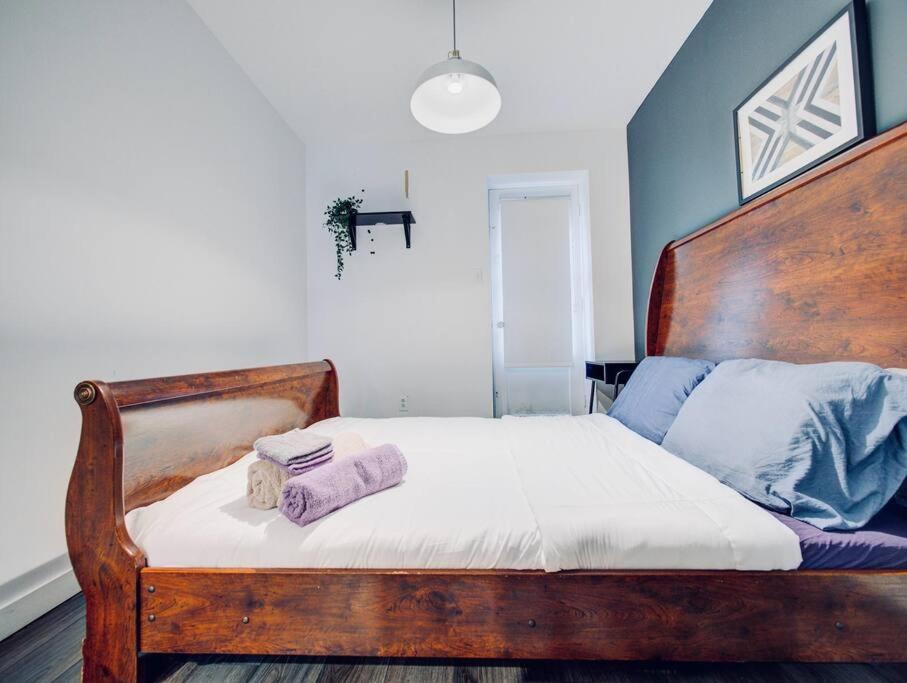 Photo of Bedroom in Griffintown