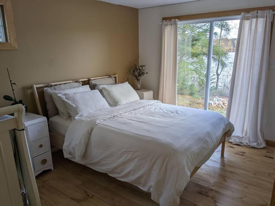 Photo of Bedroom in Saint-Honore