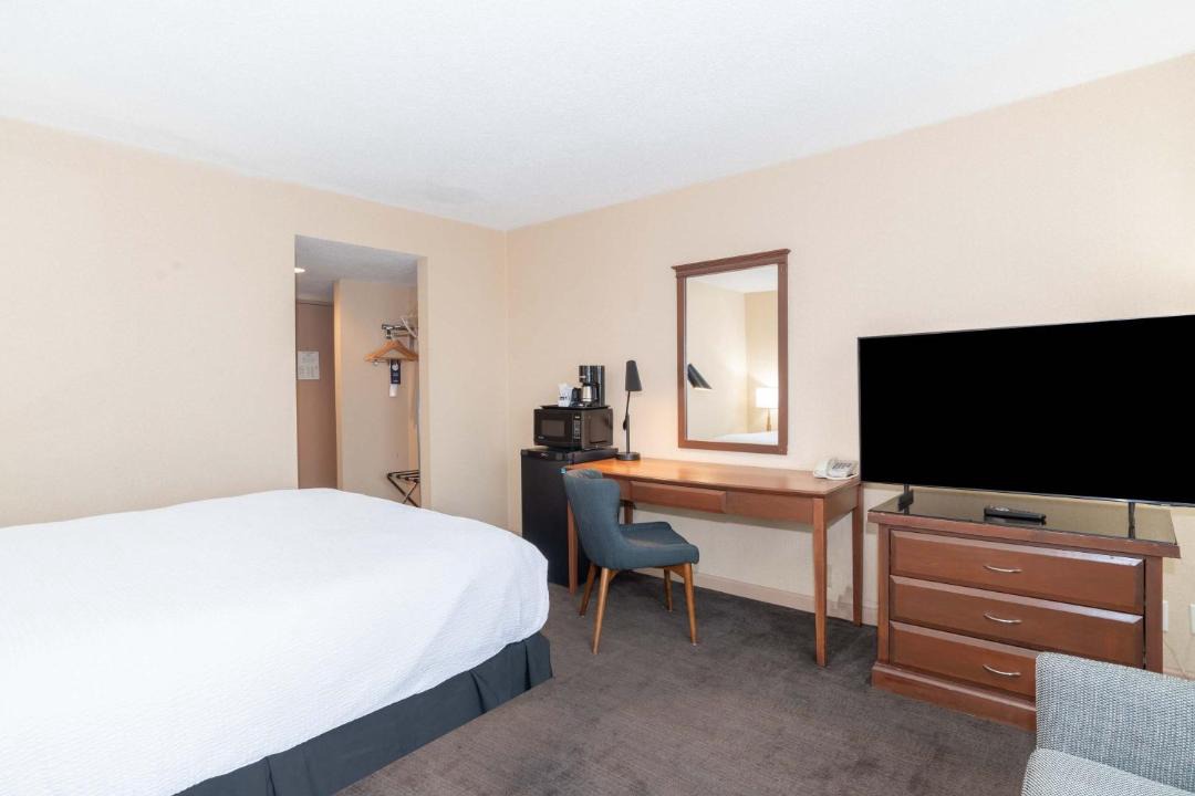 Photo of Bedroom in South Lethbridge